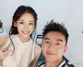 郑恺和苗苗最新爆料,最新爆料揭秘爱情甜蜜瞬间  第3张